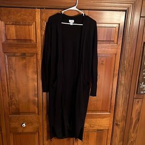 Old Navy Long Black Cardigan w/ Pockets - Size Medium